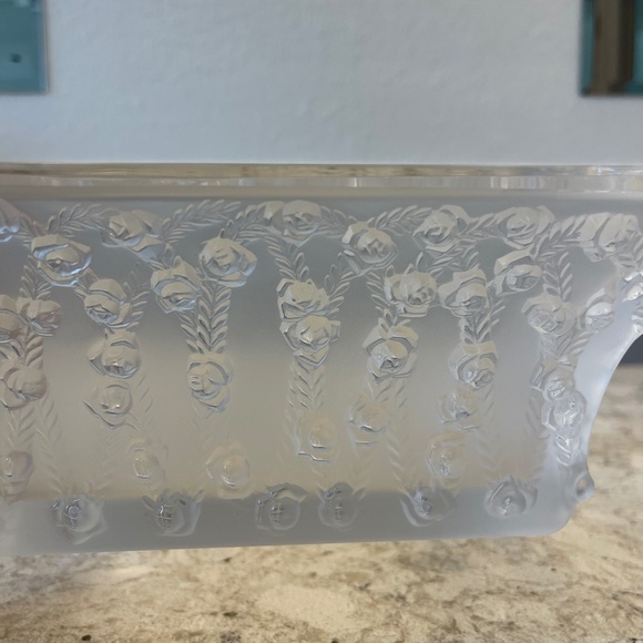 Lalique Crystal Coupe Roses Square Bowl - Picture 5 of 14